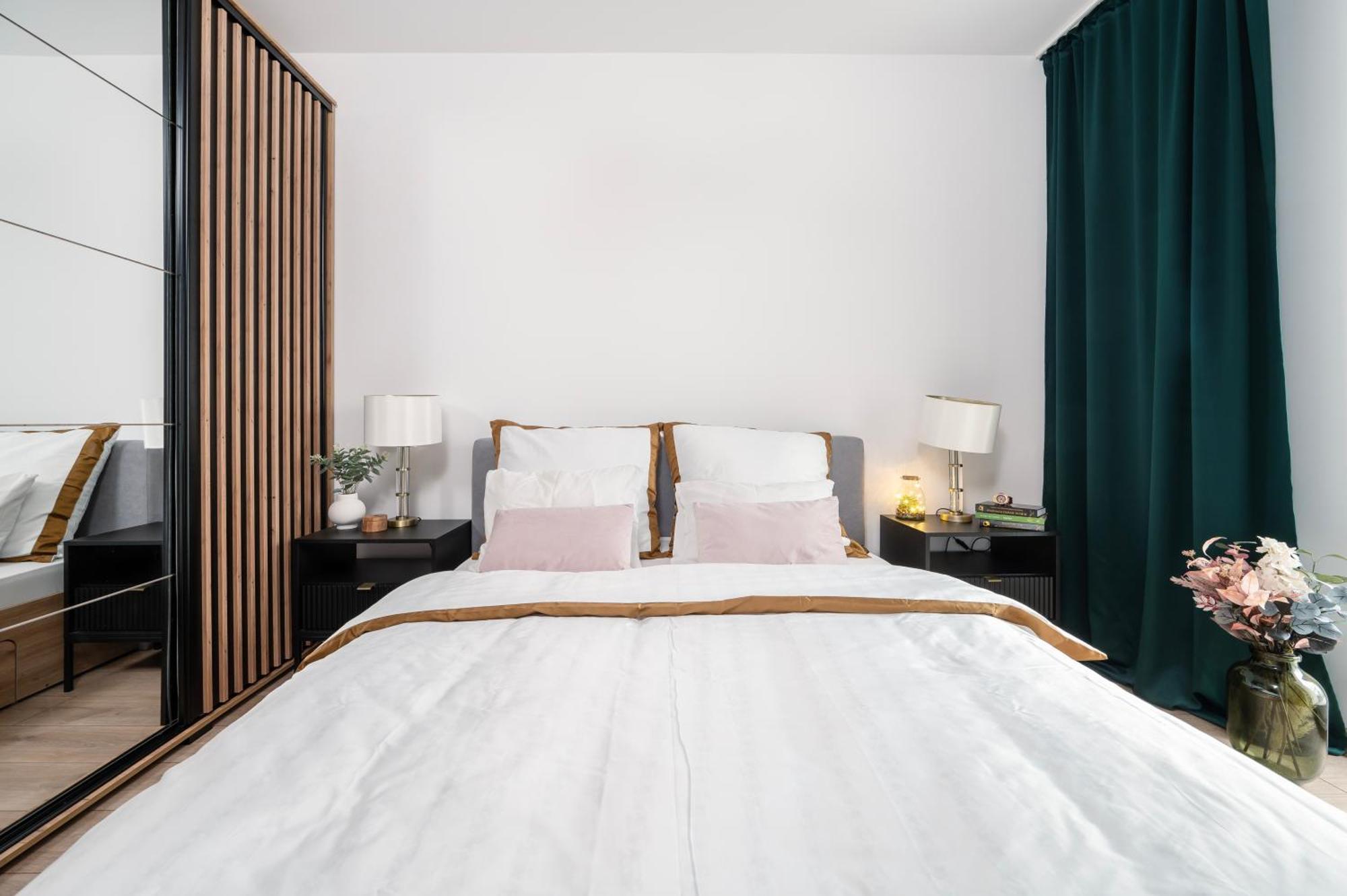 Manufaktura Residence - Apartamenty Prestiz Z Garazem Podziemnym I Dwoma Lazienkami Лодзь Экстерьер фото