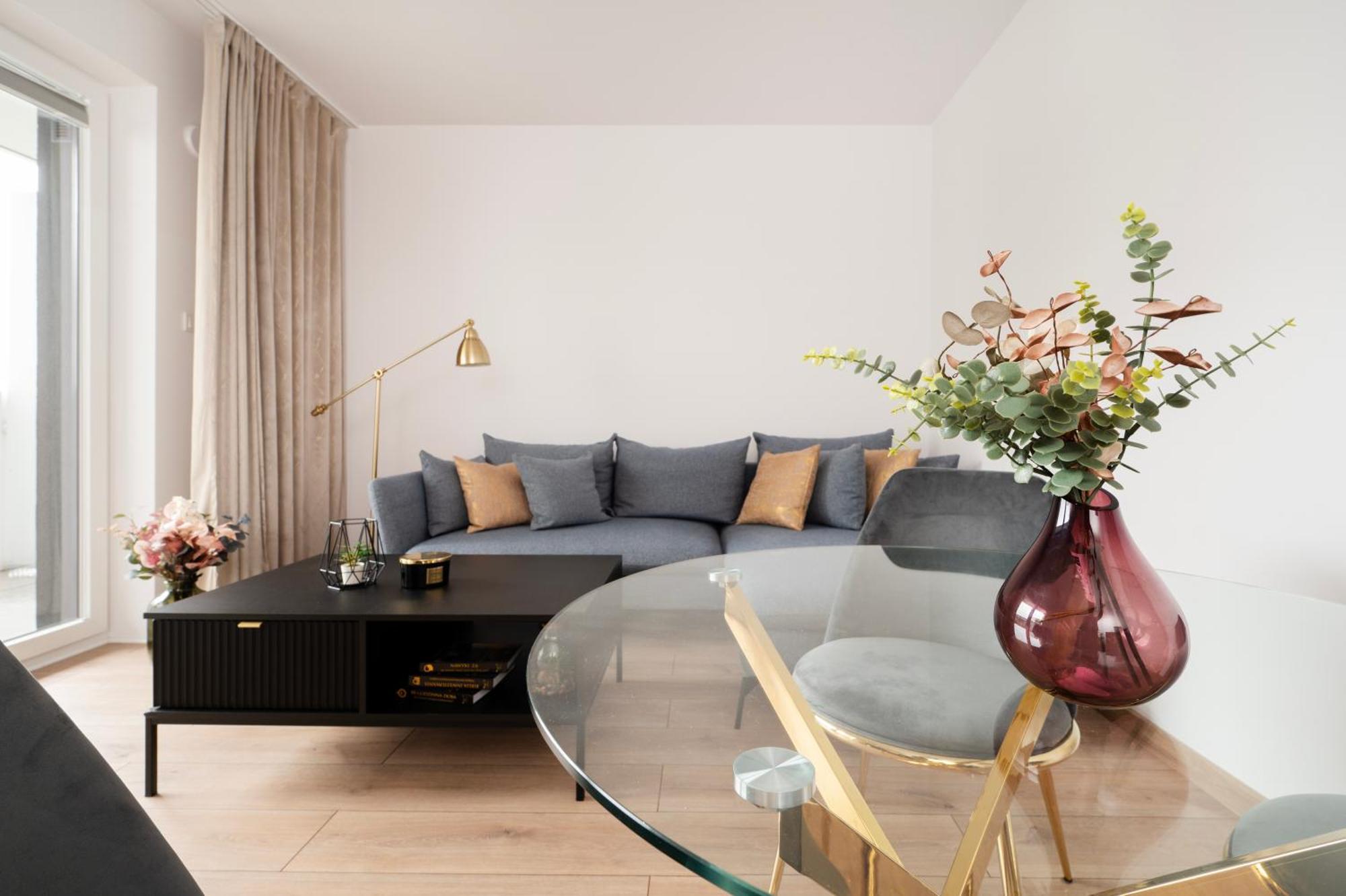 Manufaktura Residence - Apartamenty Prestiz Z Garazem Podziemnym I Dwoma Lazienkami Лодзь Экстерьер фото
