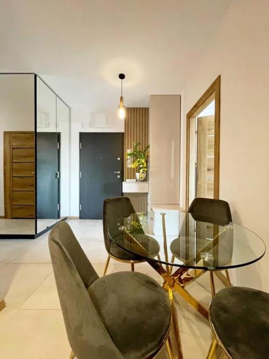 Manufaktura Residence - Apartamenty Prestiz Z Garazem Podziemnym I Dwoma Lazienkami Лодзь Экстерьер фото