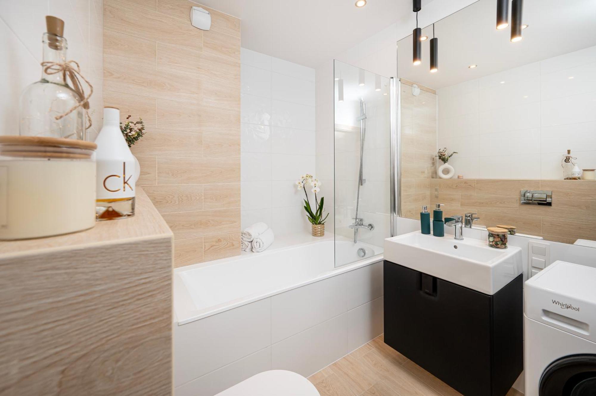 Manufaktura Residence - Apartamenty Prestiz Z Garazem Podziemnym I Dwoma Lazienkami Лодзь Экстерьер фото