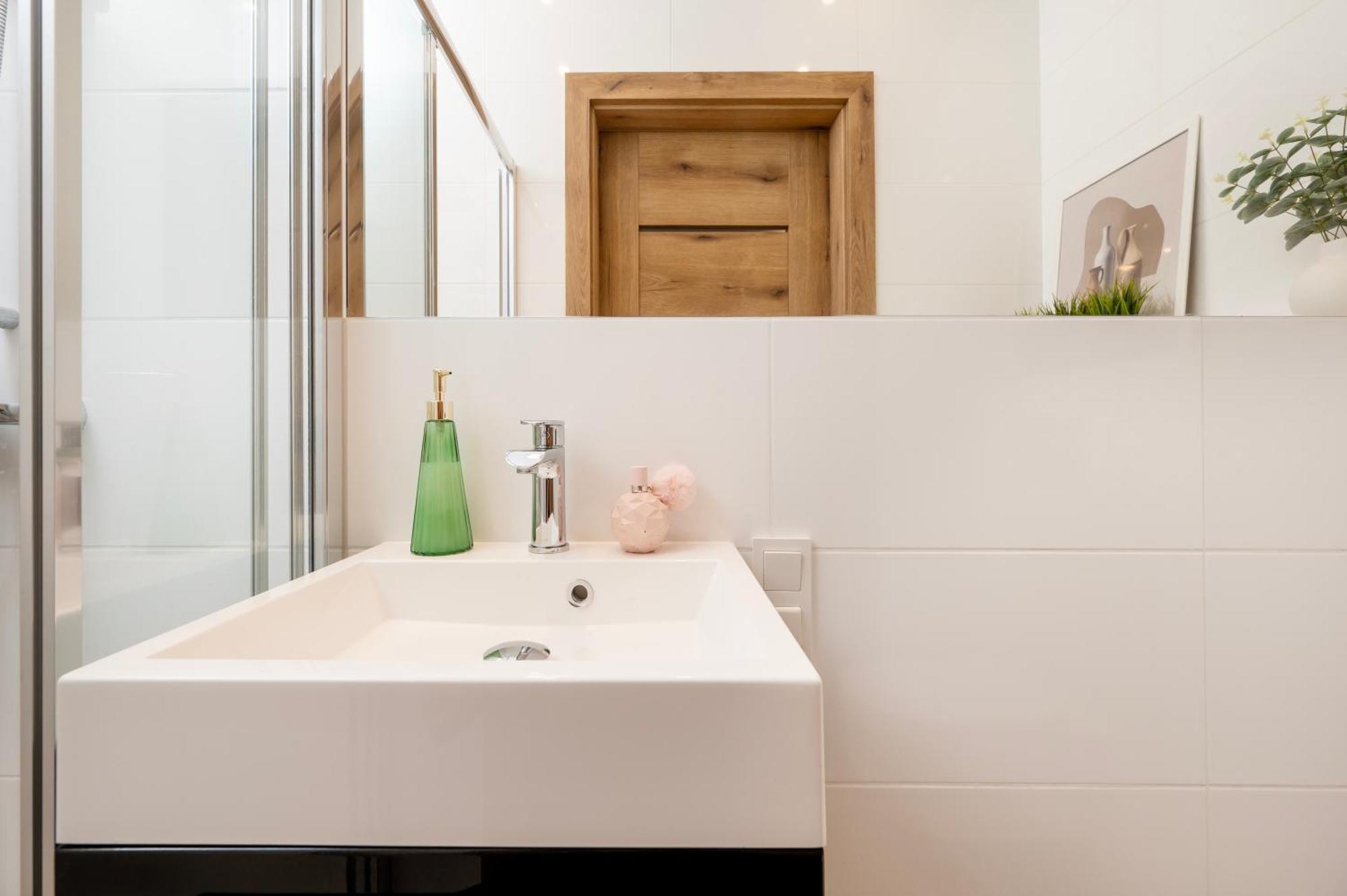 Manufaktura Residence - Apartamenty Prestiz Z Garazem Podziemnym I Dwoma Lazienkami Лодзь Экстерьер фото