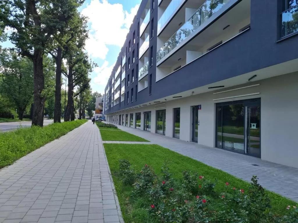 Manufaktura Residence - Apartamenty Prestiz Z Garazem Podziemnym I Dwoma Lazienkami Лодзь Экстерьер фото